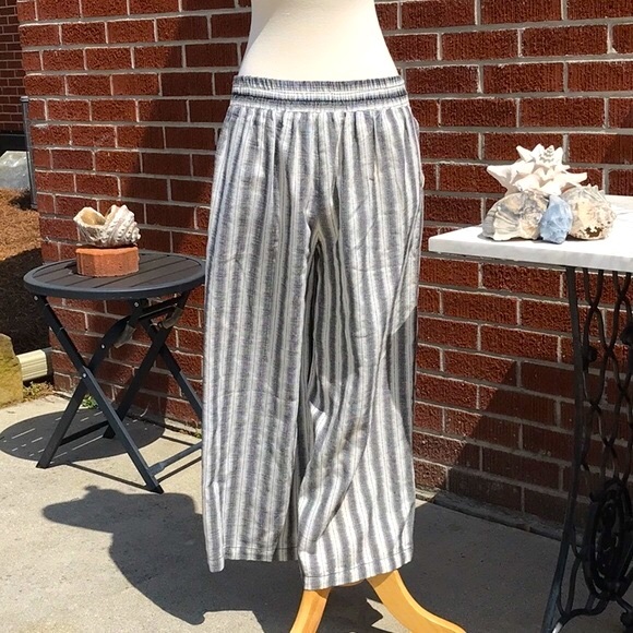 Max Studio Cropped Beach Pant - Picture 4 of 8